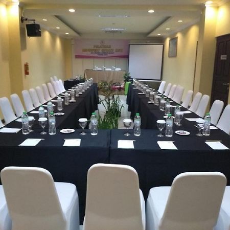 Grand Madani Hotel Mataram Exterior foto