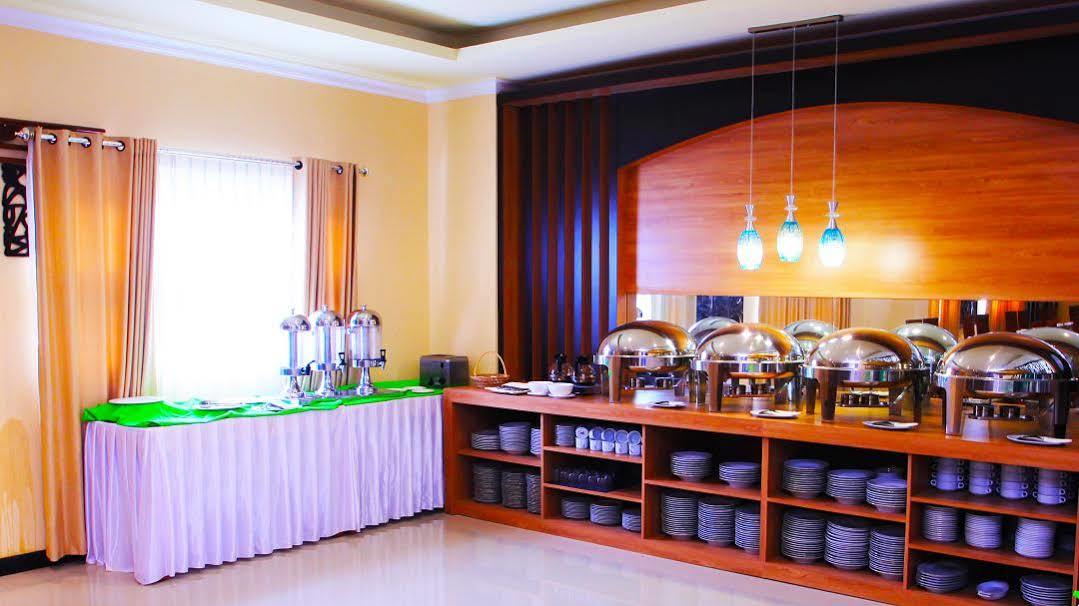 Grand Madani Hotel Mataram Exterior foto